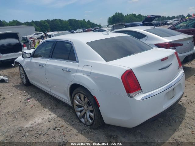 Photo 2 VIN: 2C3CCAEGXJH129946 - CHRYSLER 300 