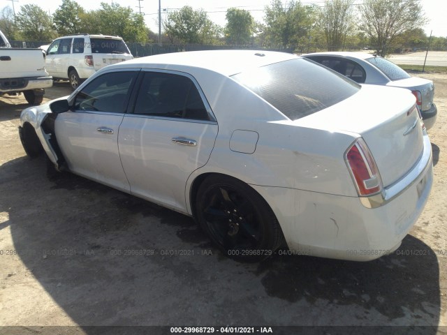 Photo 2 VIN: 2C3CCAET0EH126329 - CHRYSLER 300 