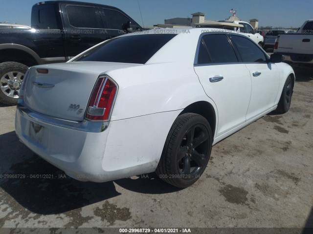 Photo 3 VIN: 2C3CCAET0EH126329 - CHRYSLER 300 