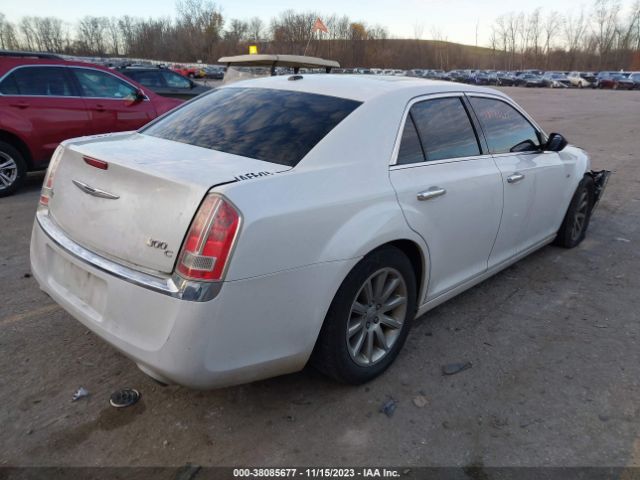 Photo 3 VIN: 2C3CCAET3CH222582 - CHRYSLER 300C 