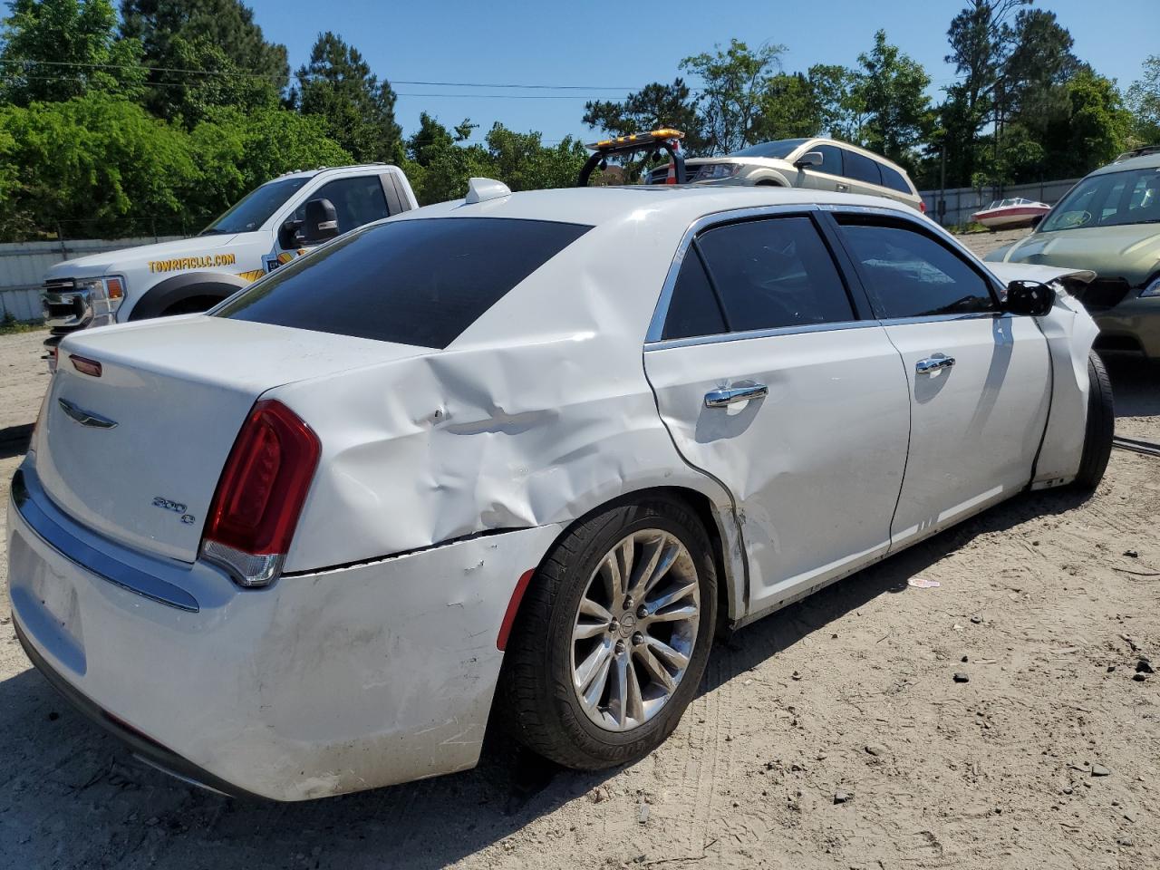 Photo 2 VIN: 2C3CCAET3HH668111 - CHRYSLER 300 