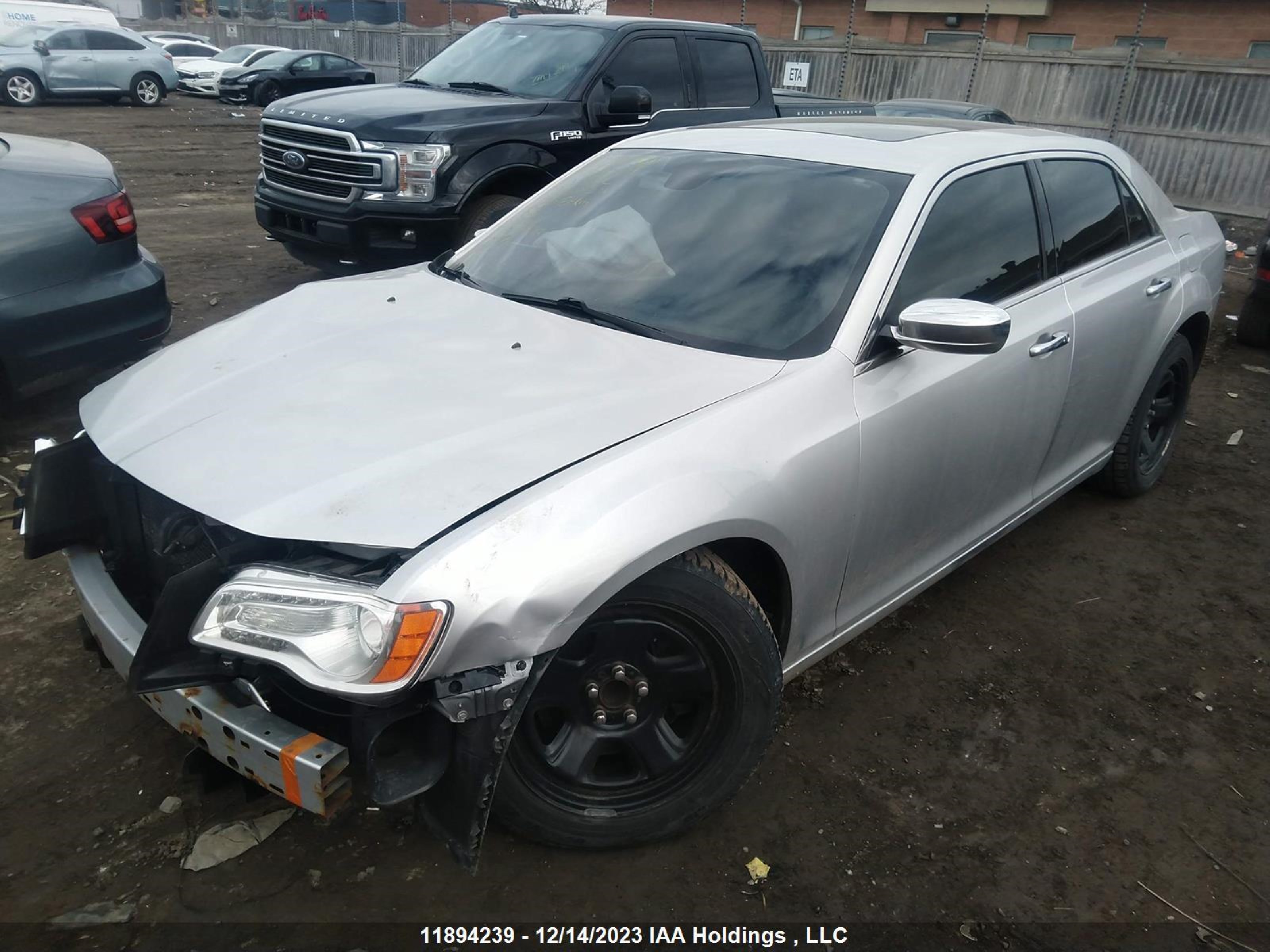 Photo 1 VIN: 2C3CCAET4CH241223 - CHRYSLER 300C 