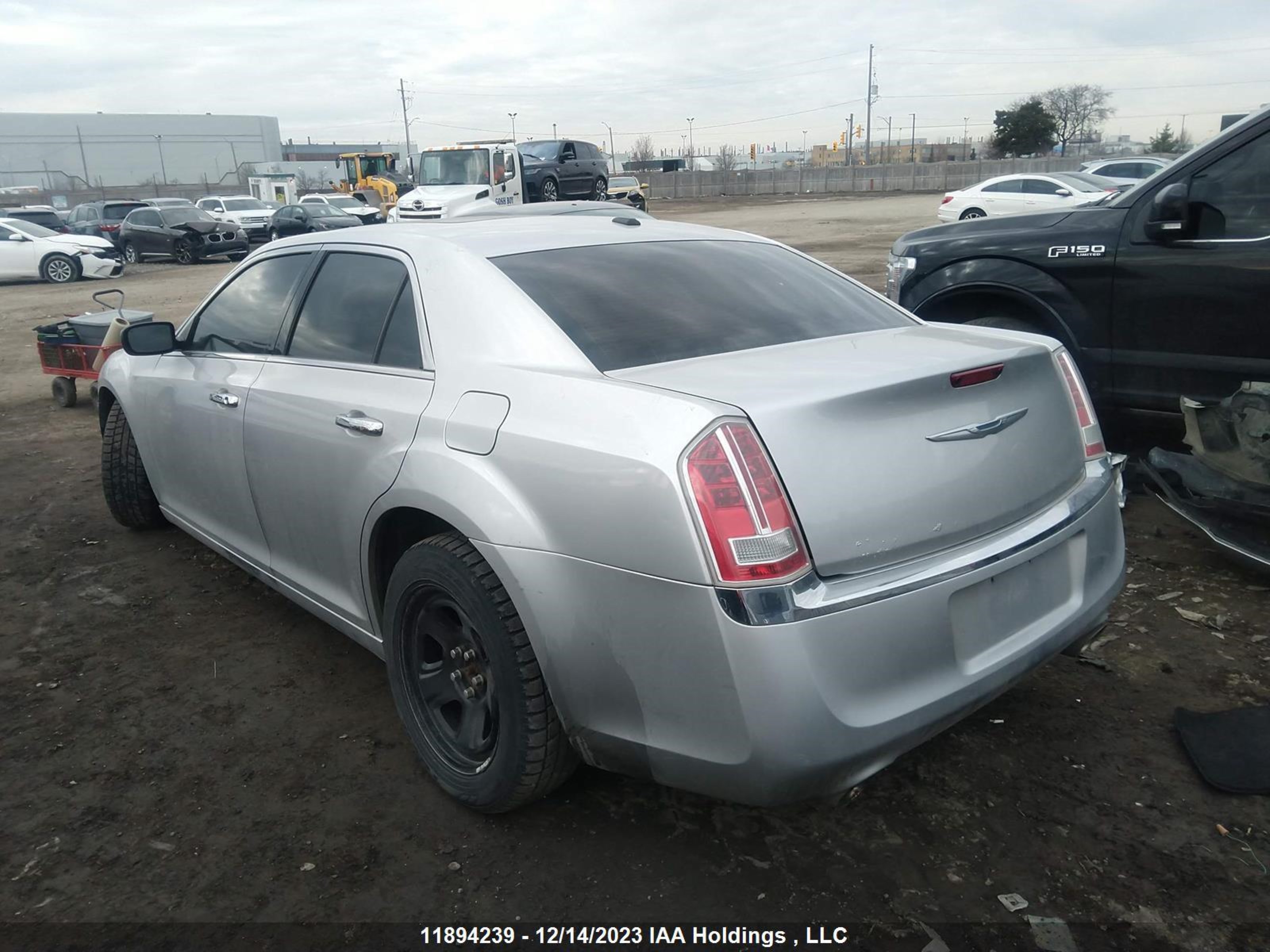 Photo 2 VIN: 2C3CCAET4CH241223 - CHRYSLER 300C 