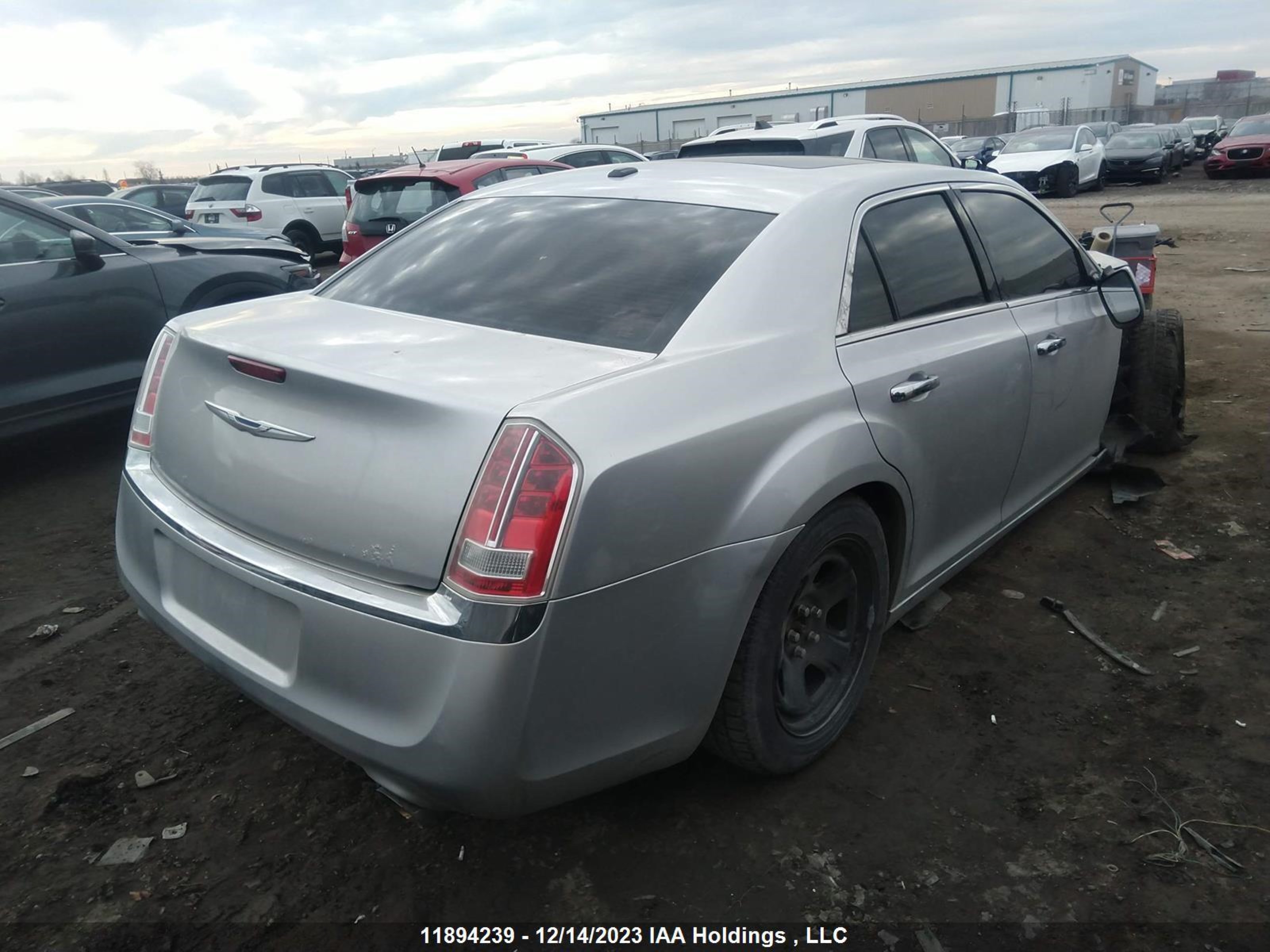 Photo 3 VIN: 2C3CCAET4CH241223 - CHRYSLER 300C 