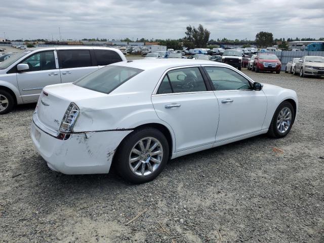 Photo 2 VIN: 2C3CCAET4DH661808 - CHRYSLER 300 