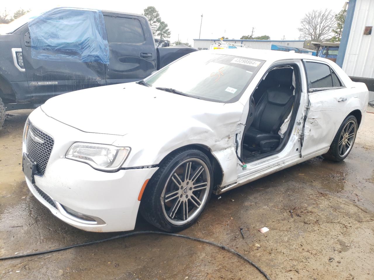 Photo 0 VIN: 2C3CCAET4FH904326 - CHRYSLER 300 