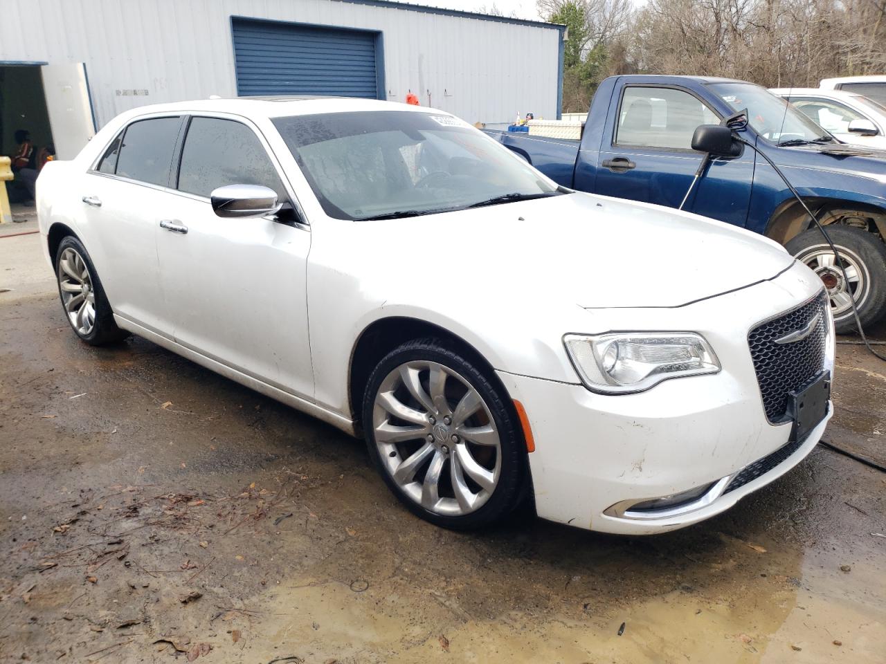 Photo 3 VIN: 2C3CCAET4FH904326 - CHRYSLER 300 