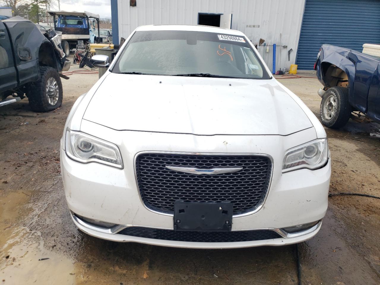 Photo 4 VIN: 2C3CCAET4FH904326 - CHRYSLER 300 