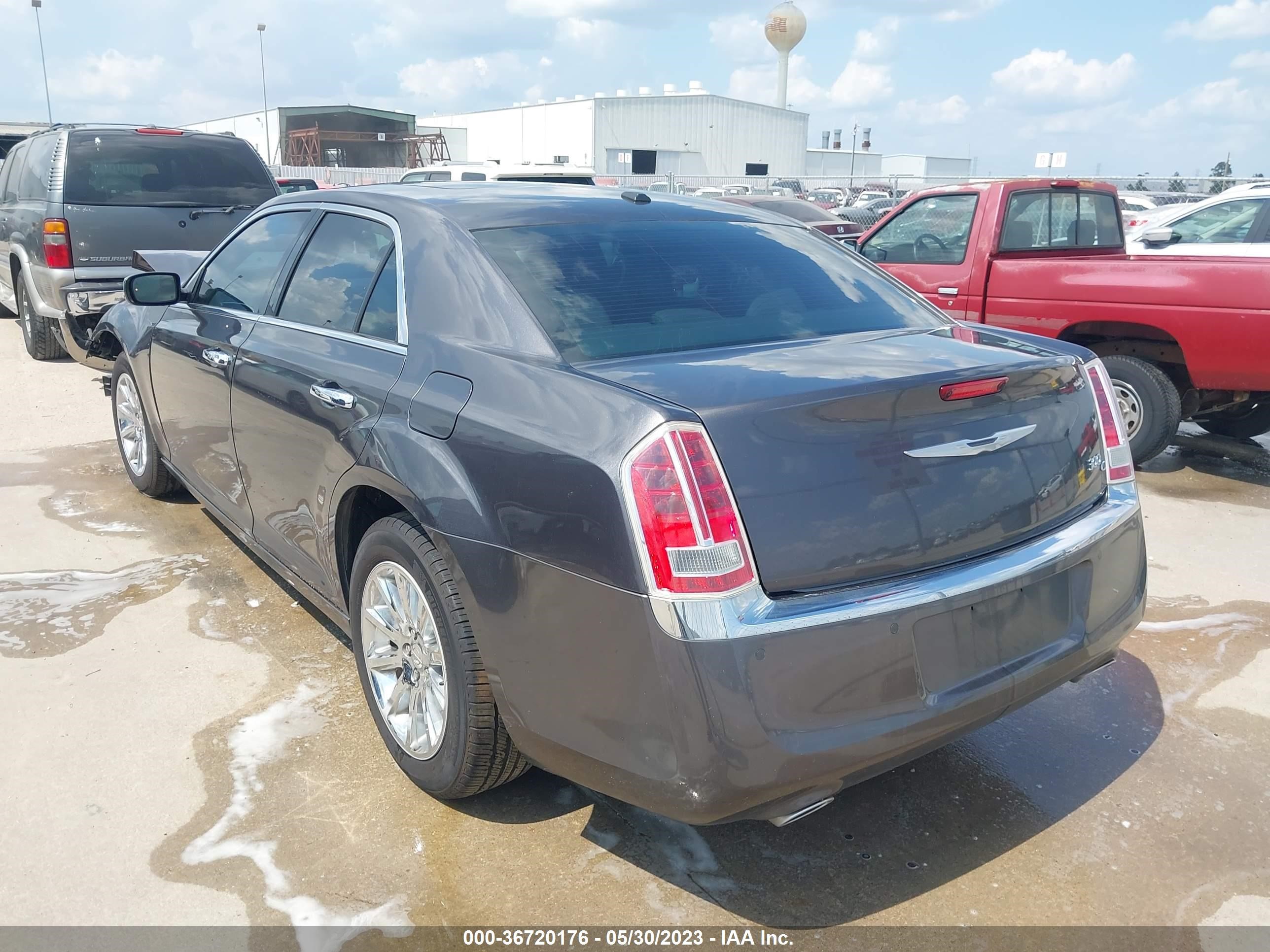 Photo 2 VIN: 2C3CCAET8EH166481 - CHRYSLER 300 