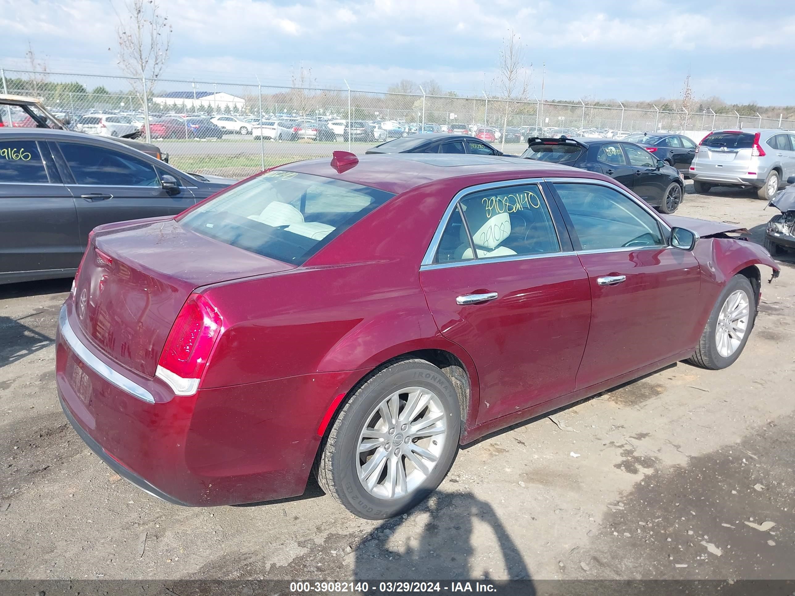 Photo 3 VIN: 2C3CCAET8HH521721 - CHRYSLER 300C 