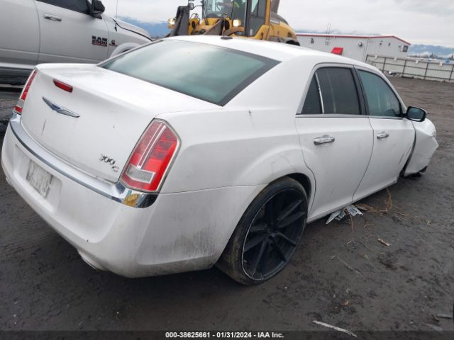 Photo 3 VIN: 2C3CCAETXCH136573 - CHRYSLER 300C 