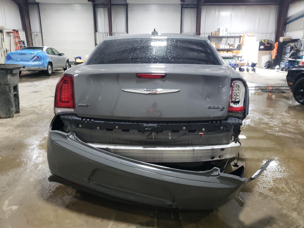 Photo 5 VIN: 2C3CCAGG0JH141648 - CHRYSLER 300 