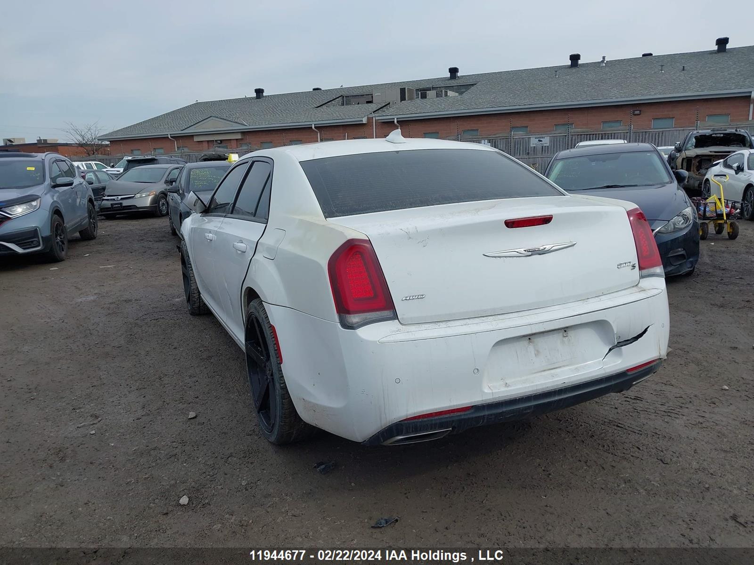 Photo 2 VIN: 2C3CCAGG0JH280078 - CHRYSLER 300 