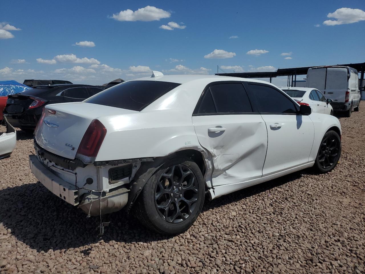 Photo 2 VIN: 2C3CCAGG0KH539766 - CHRYSLER 300 