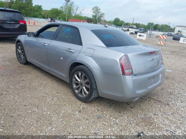 Photo 2 VIN: 2C3CCAGG1EH352833 - CHRYSLER 300 