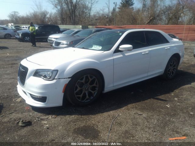 Photo 1 VIN: 2C3CCAGG1JH120467 - CHRYSLER 300 