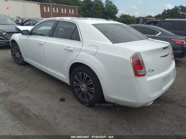 Photo 2 VIN: 2C3CCAGG2EH144539 - CHRYSLER 300 