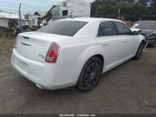 Photo 3 VIN: 2C3CCAGG2EH144539 - CHRYSLER 300 