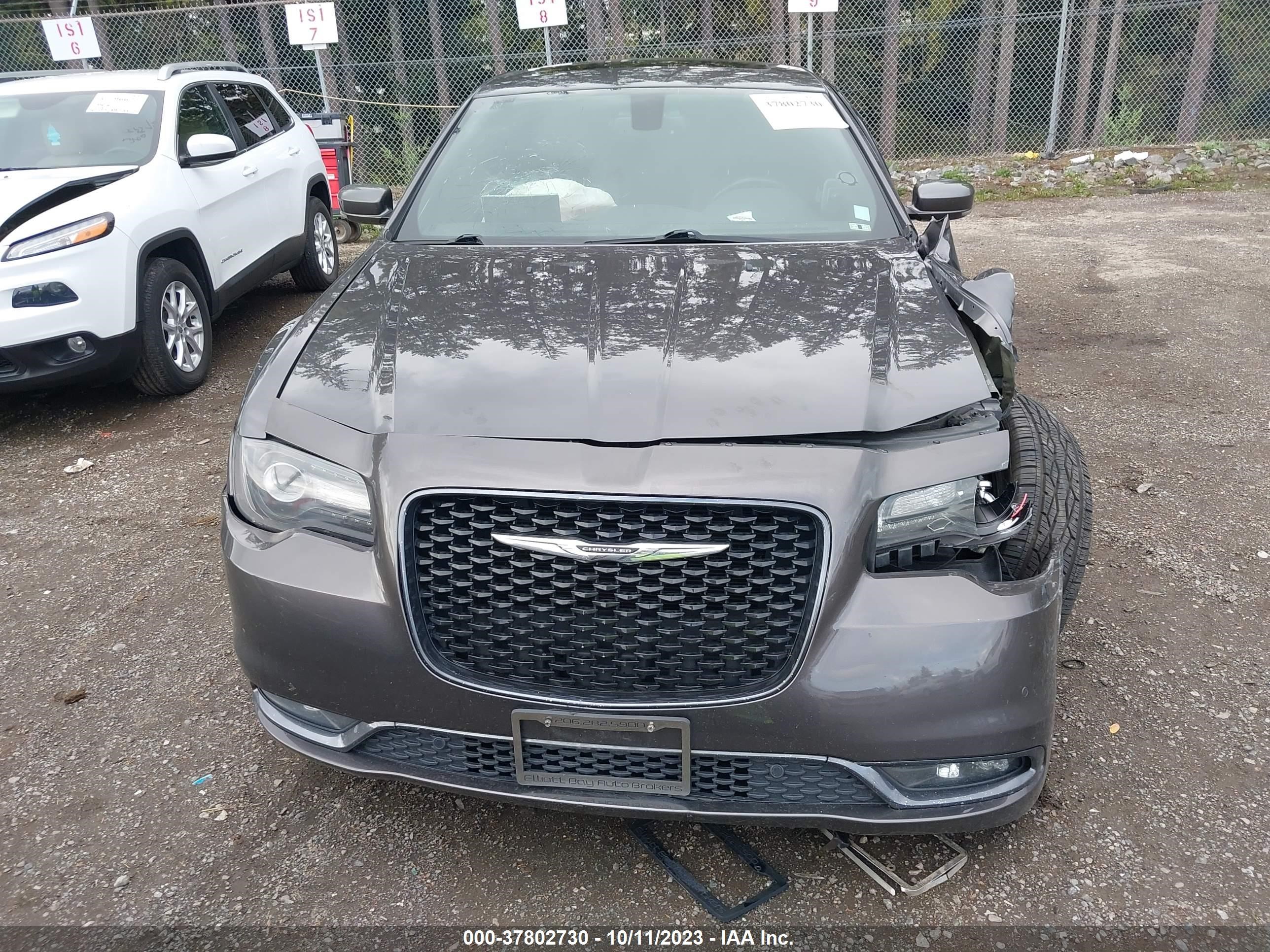 Photo 11 VIN: 2C3CCAGG2FH831358 - CHRYSLER 300 