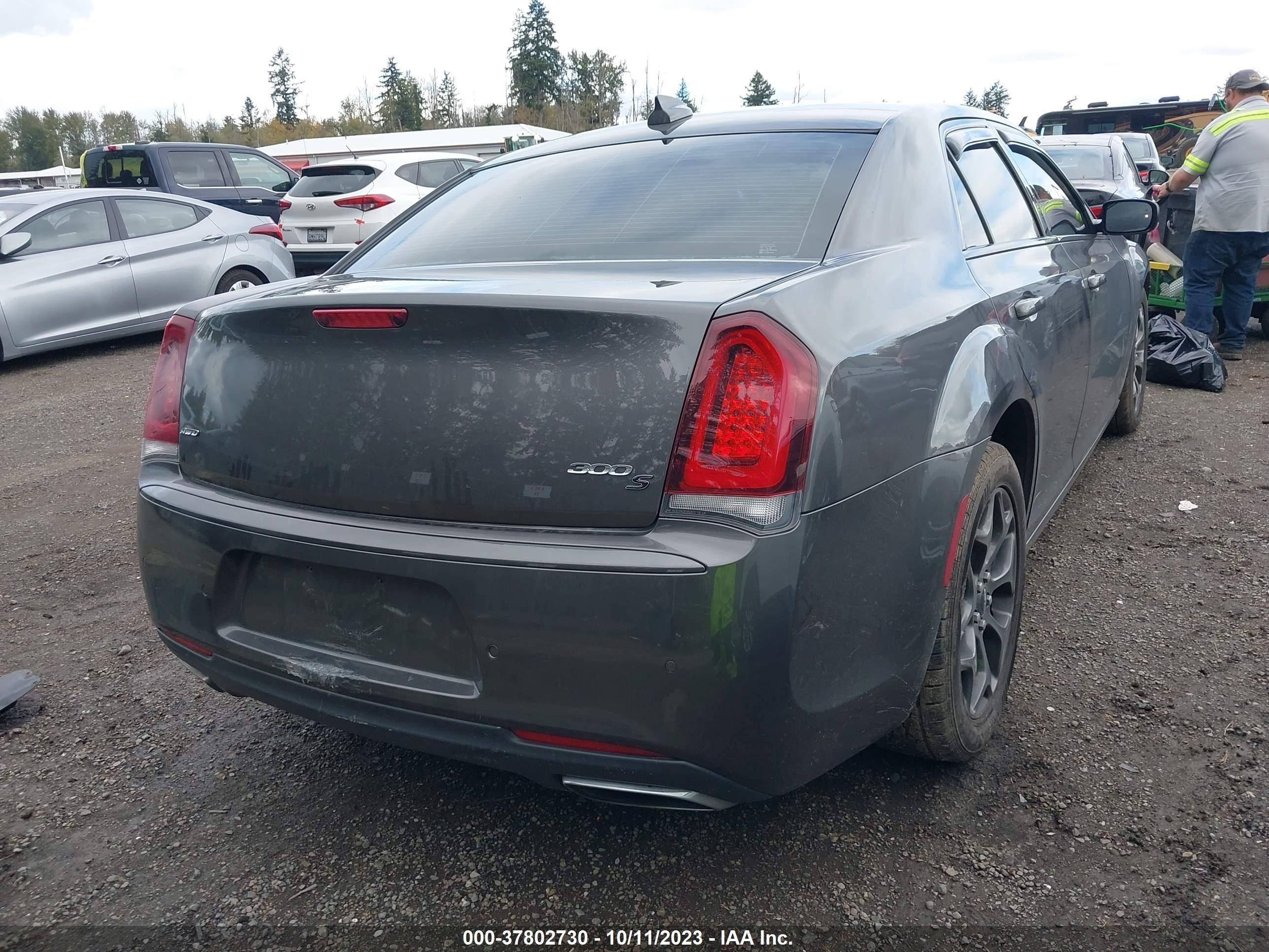 Photo 3 VIN: 2C3CCAGG2FH831358 - CHRYSLER 300 