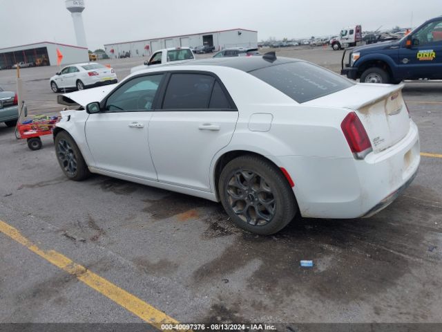 Photo 2 VIN: 2C3CCAGG2FH892452 - CHRYSLER 300 