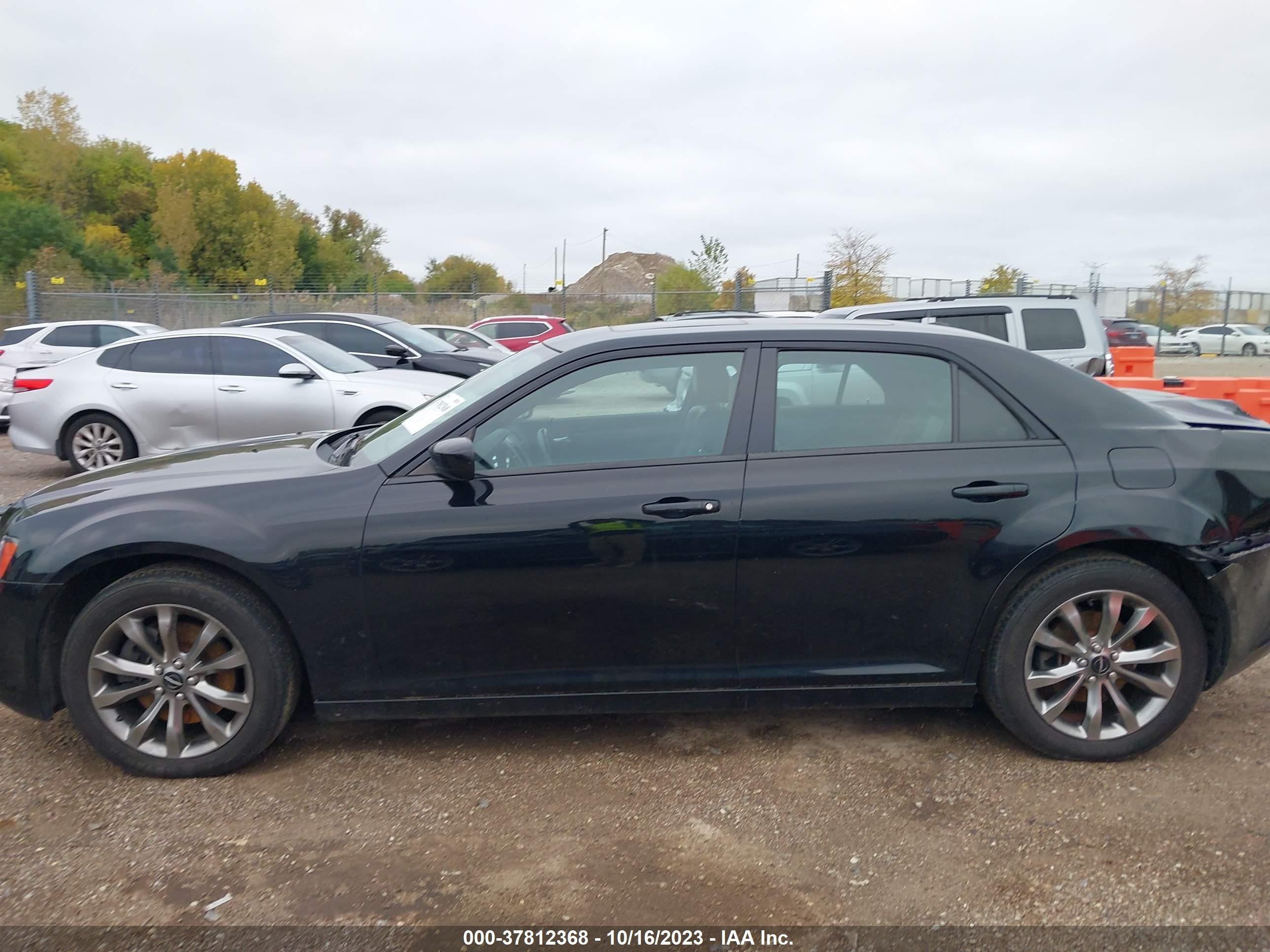 Photo 13 VIN: 2C3CCAGG5EH384040 - CHRYSLER 300 