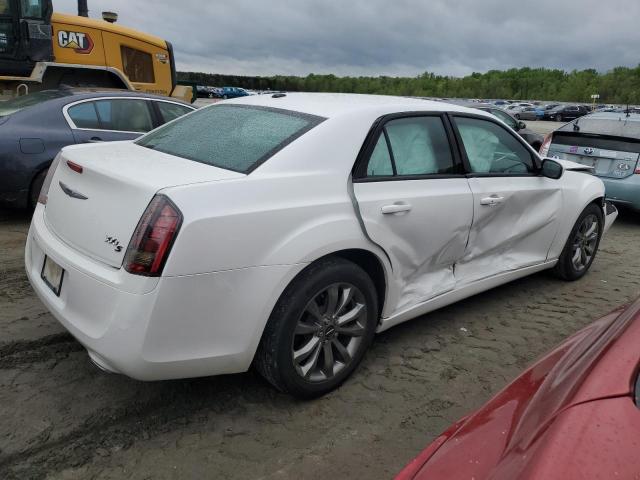 Photo 2 VIN: 2C3CCAGG6EH261069 - CHRYSLER 300 