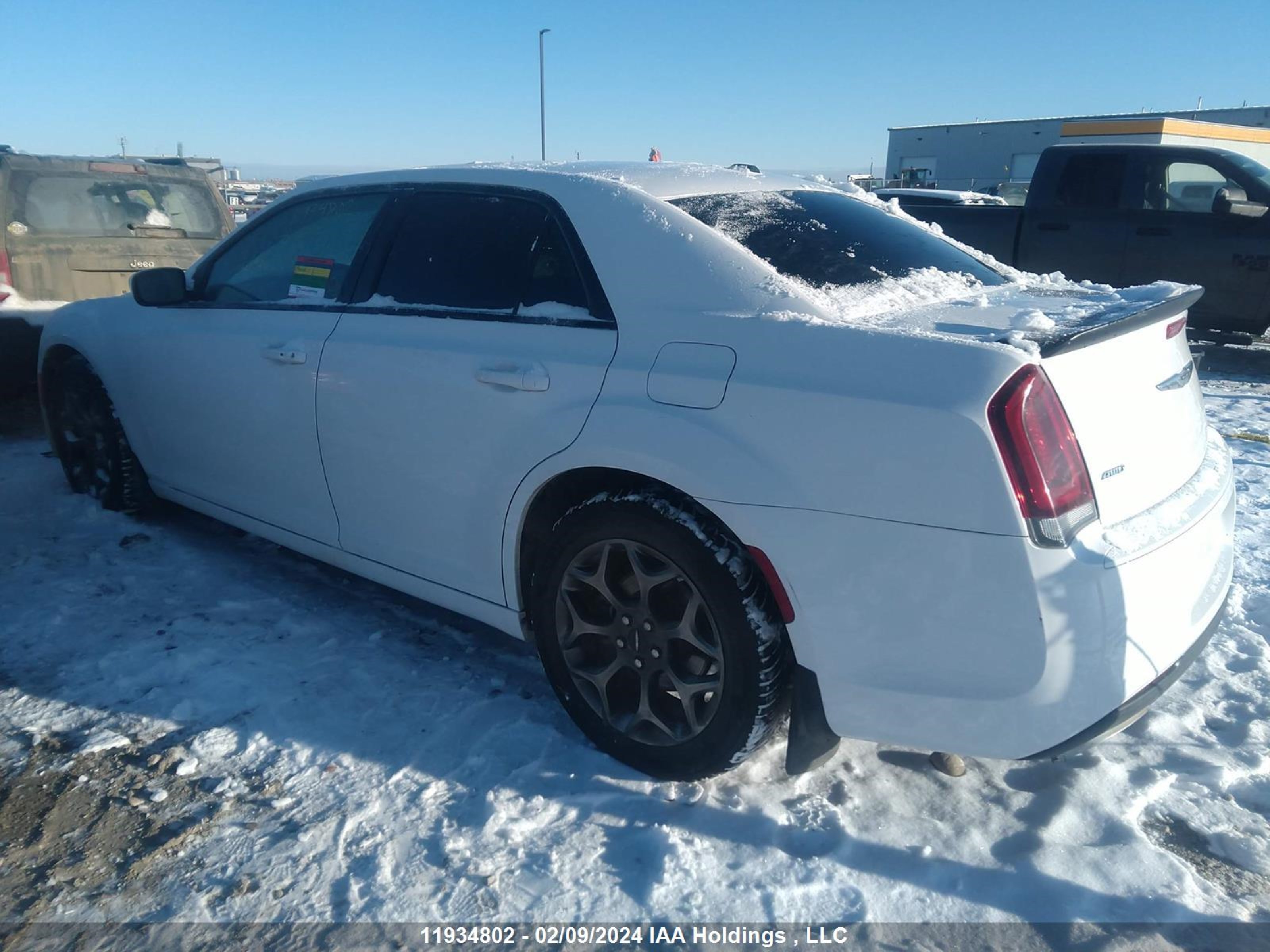 Photo 2 VIN: 2C3CCAGG6FH746913 - CHRYSLER 300 