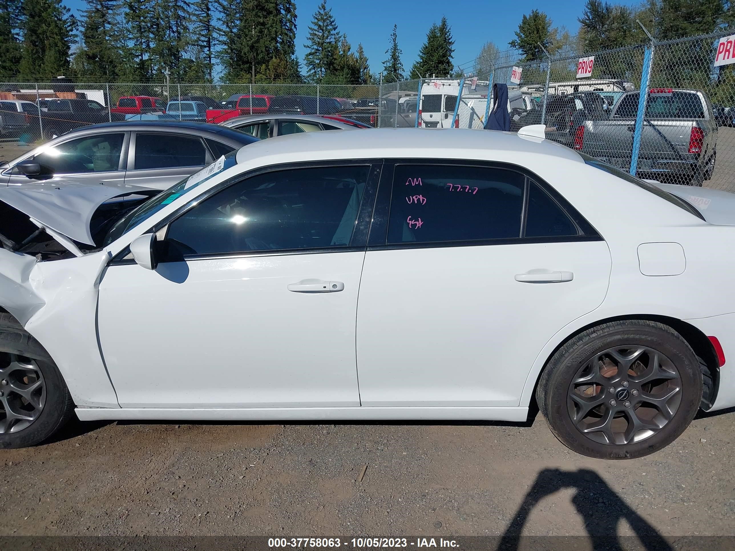 Photo 13 VIN: 2C3CCAGG6HH517618 - CHRYSLER 300 