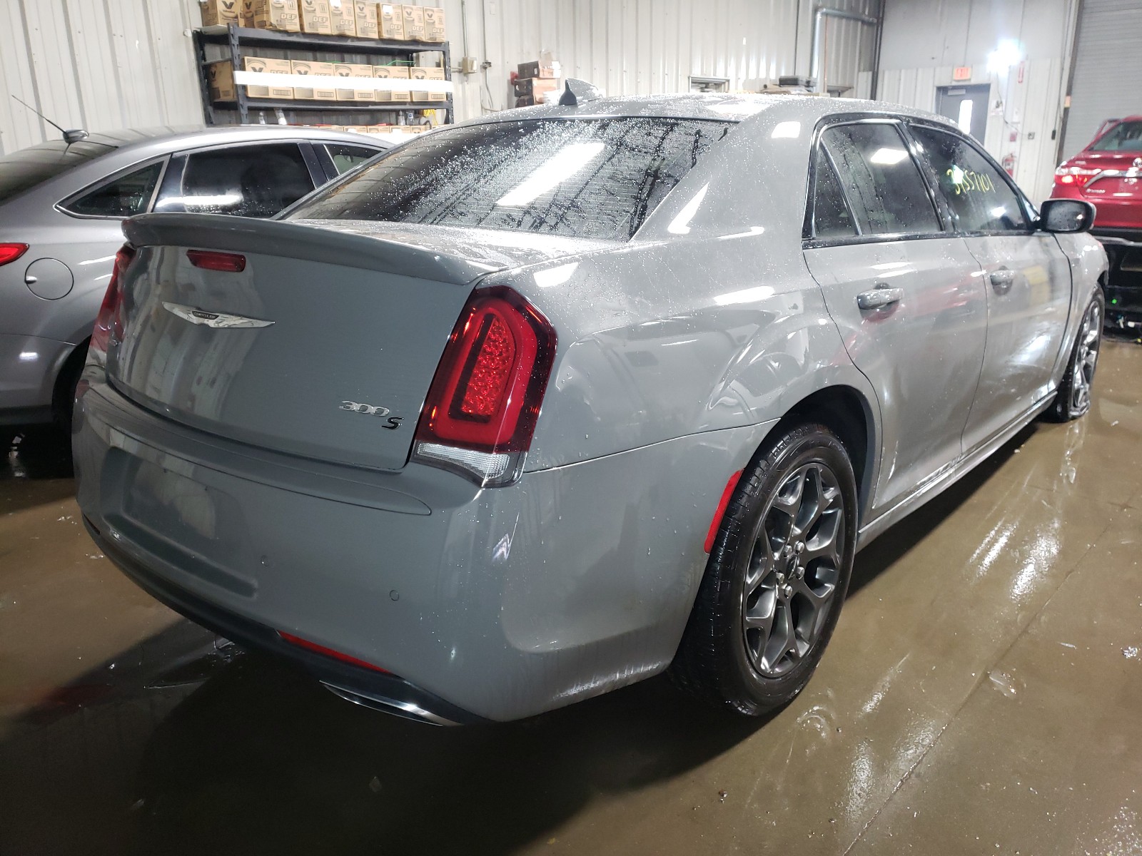 Photo 3 VIN: 2C3CCAGG6JH127544 - CHRYSLER 300 S 