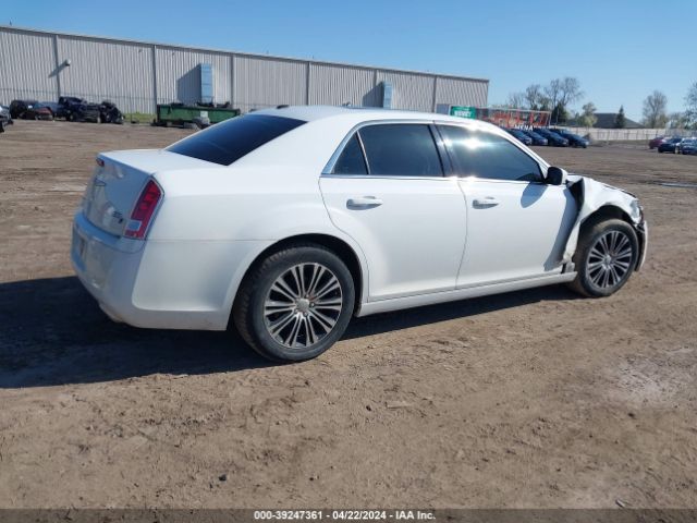 Photo 3 VIN: 2C3CCAGG7EH181585 - CHRYSLER 300 