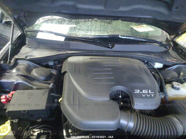 Photo 9 VIN: 2C3CCAGG7JH267909 - CHRYSLER 300 