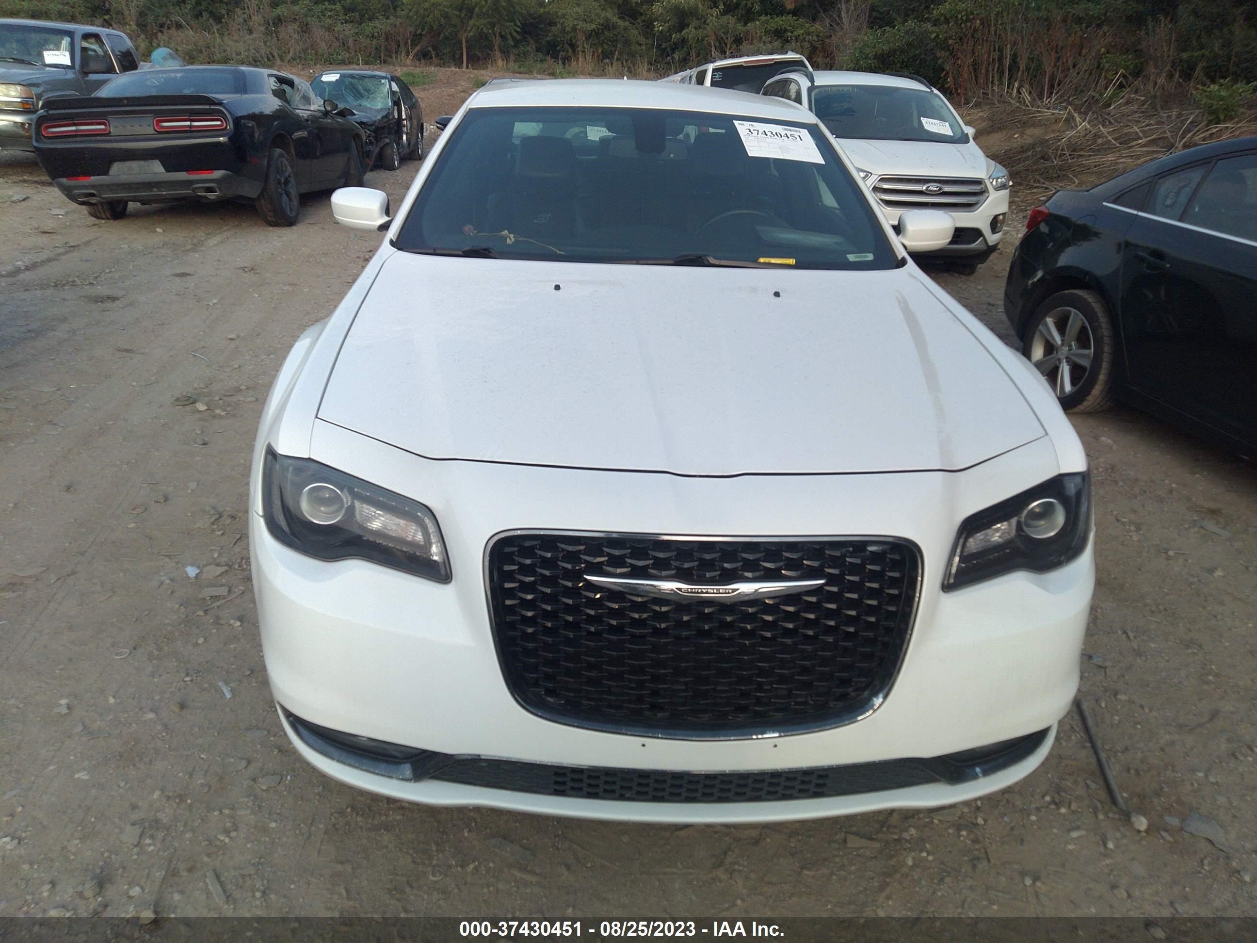 Photo 11 VIN: 2C3CCAGG7KH649035 - CHRYSLER 300 