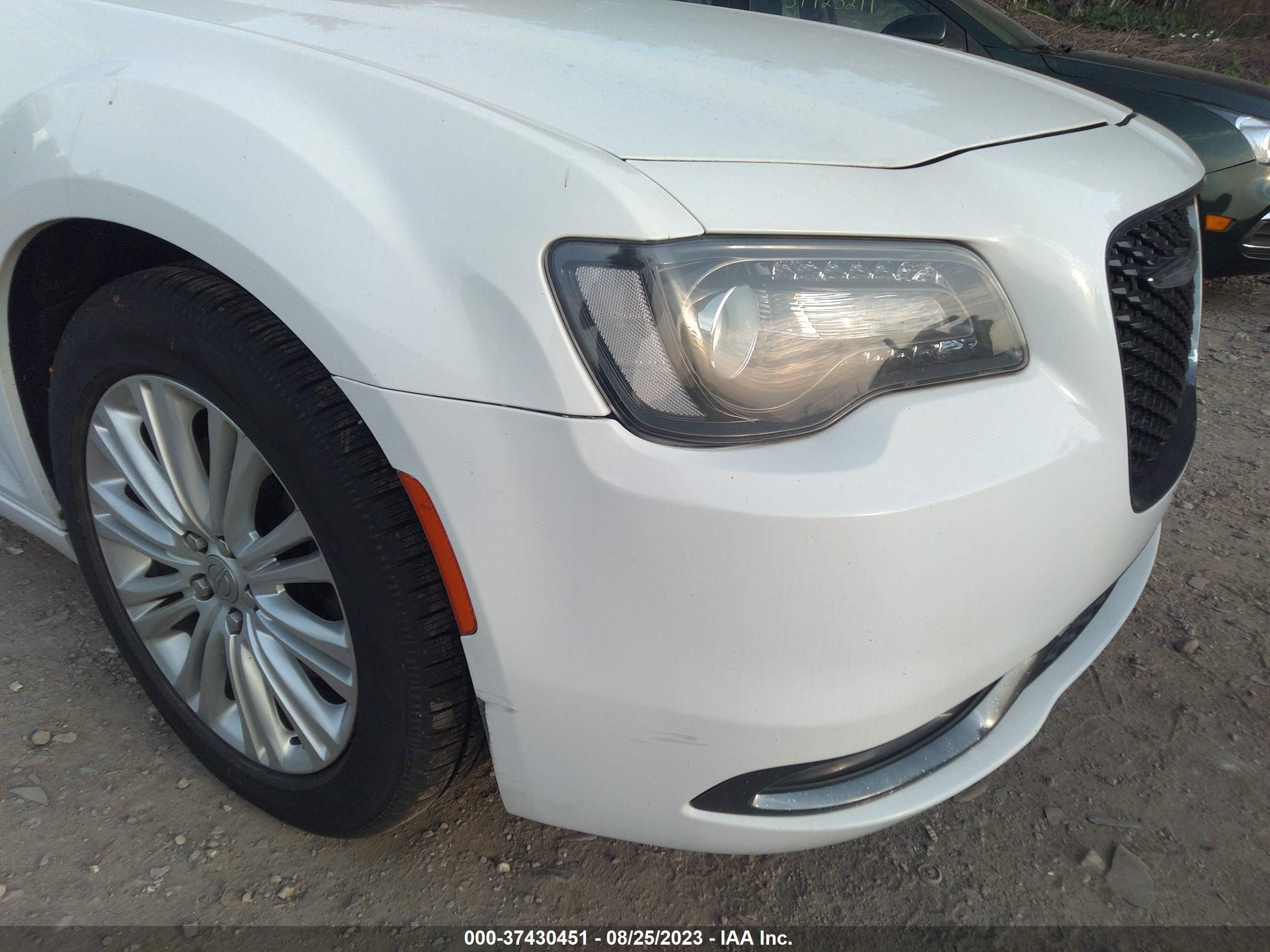 Photo 5 VIN: 2C3CCAGG7KH649035 - CHRYSLER 300 