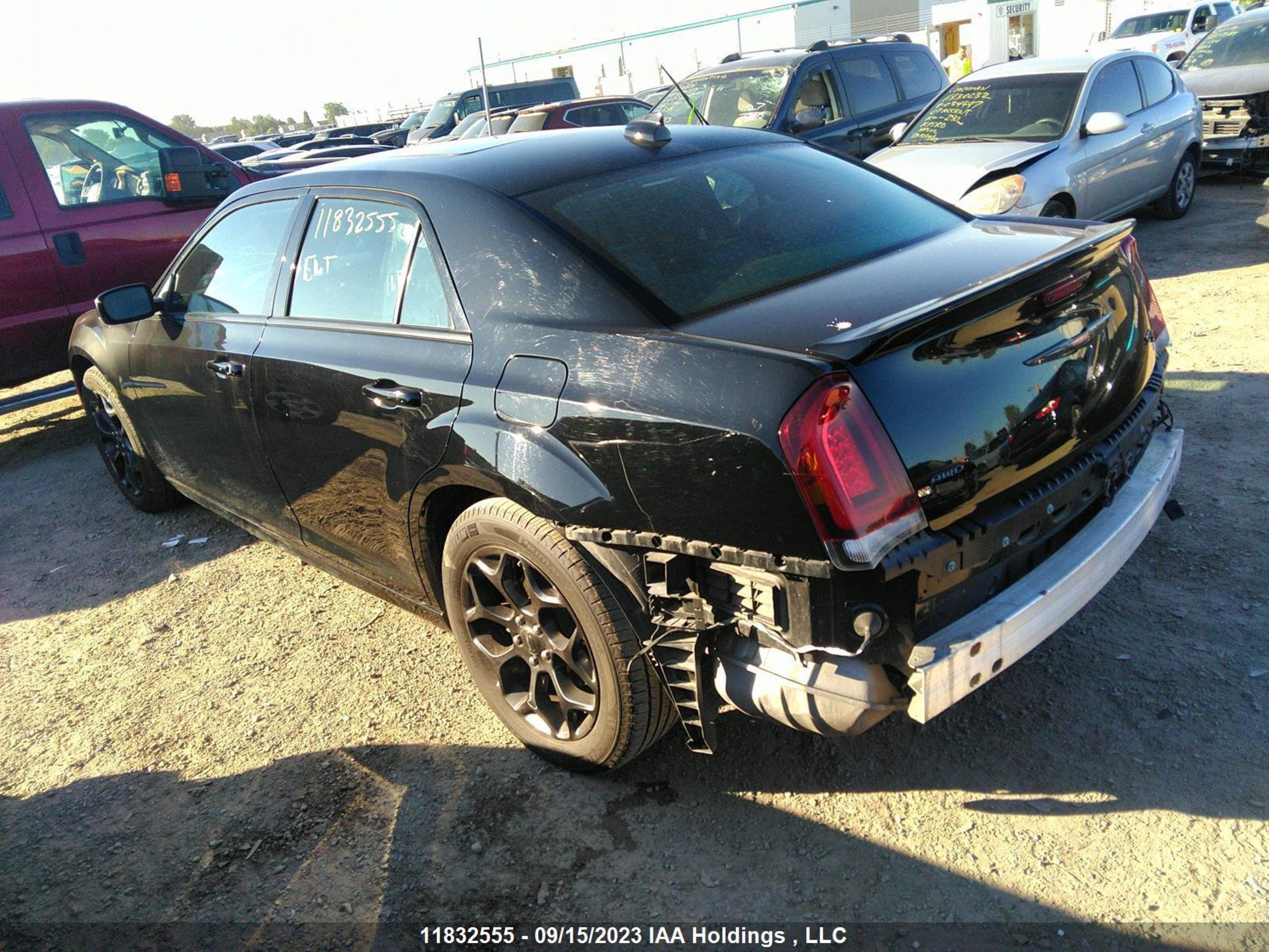 Photo 2 VIN: 2C3CCAGG7NH170926 - CHRYSLER 300 