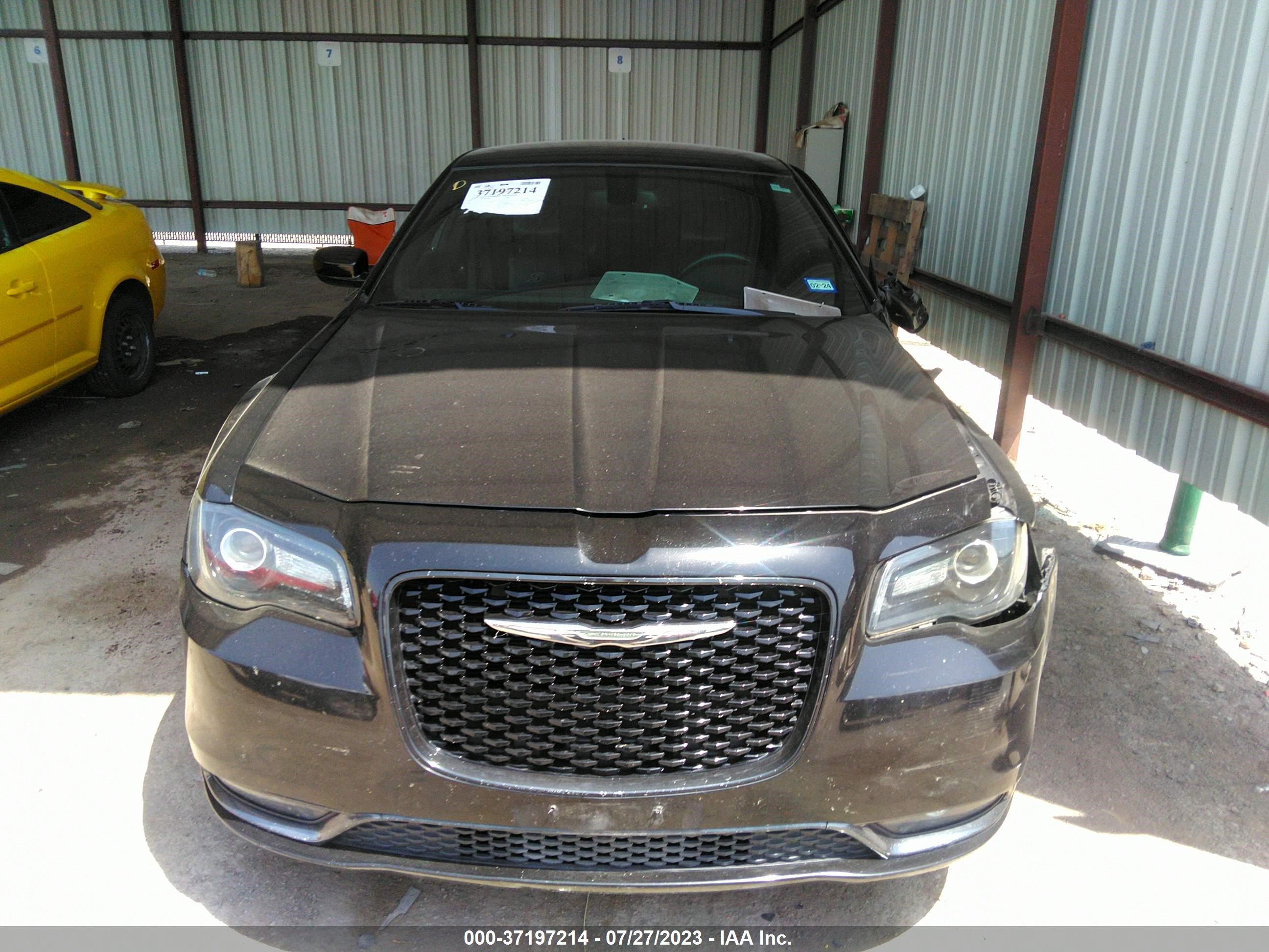 Photo 11 VIN: 2C3CCAGG8FH927821 - CHRYSLER 300 