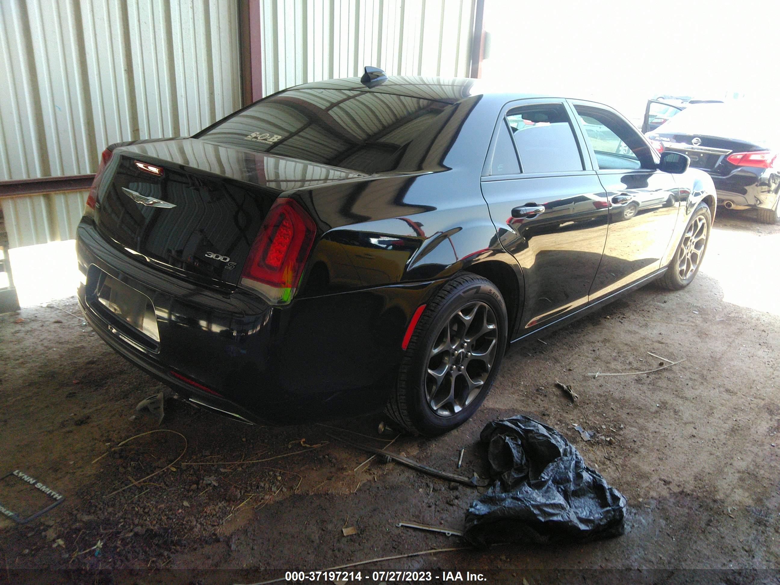 Photo 3 VIN: 2C3CCAGG8FH927821 - CHRYSLER 300 