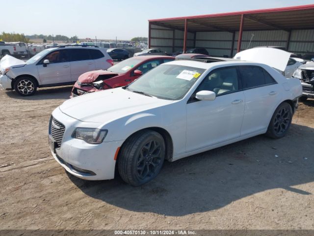 Photo 1 VIN: 2C3CCAGG8JH149495 - CHRYSLER 300 