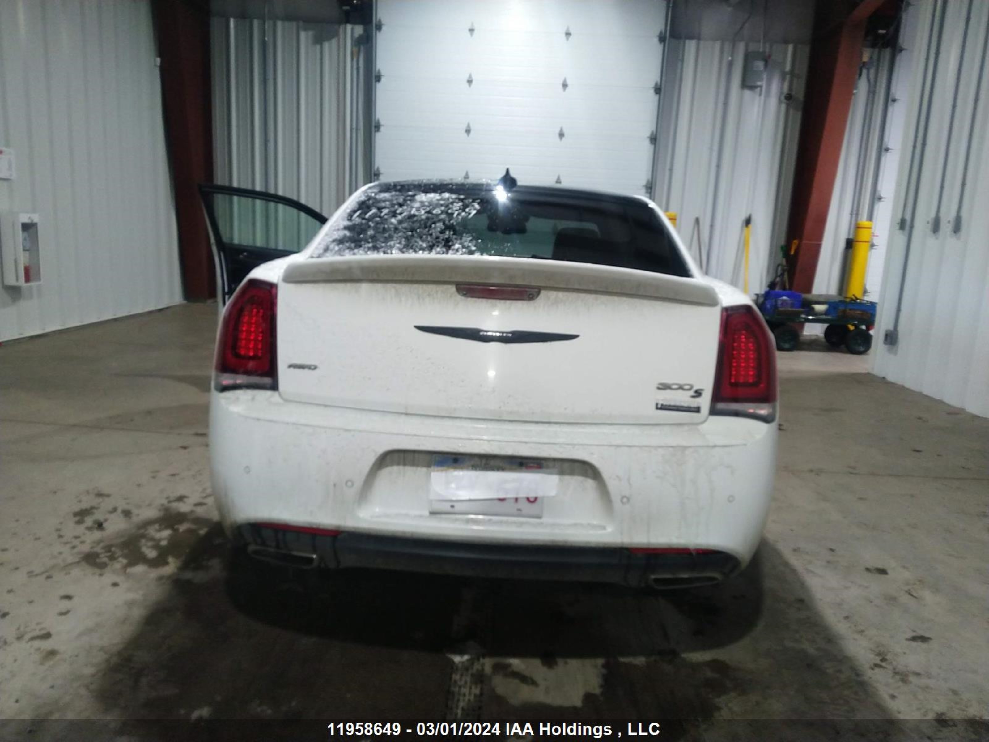 Photo 16 VIN: 2C3CCAGG9JH280077 - CHRYSLER 300 