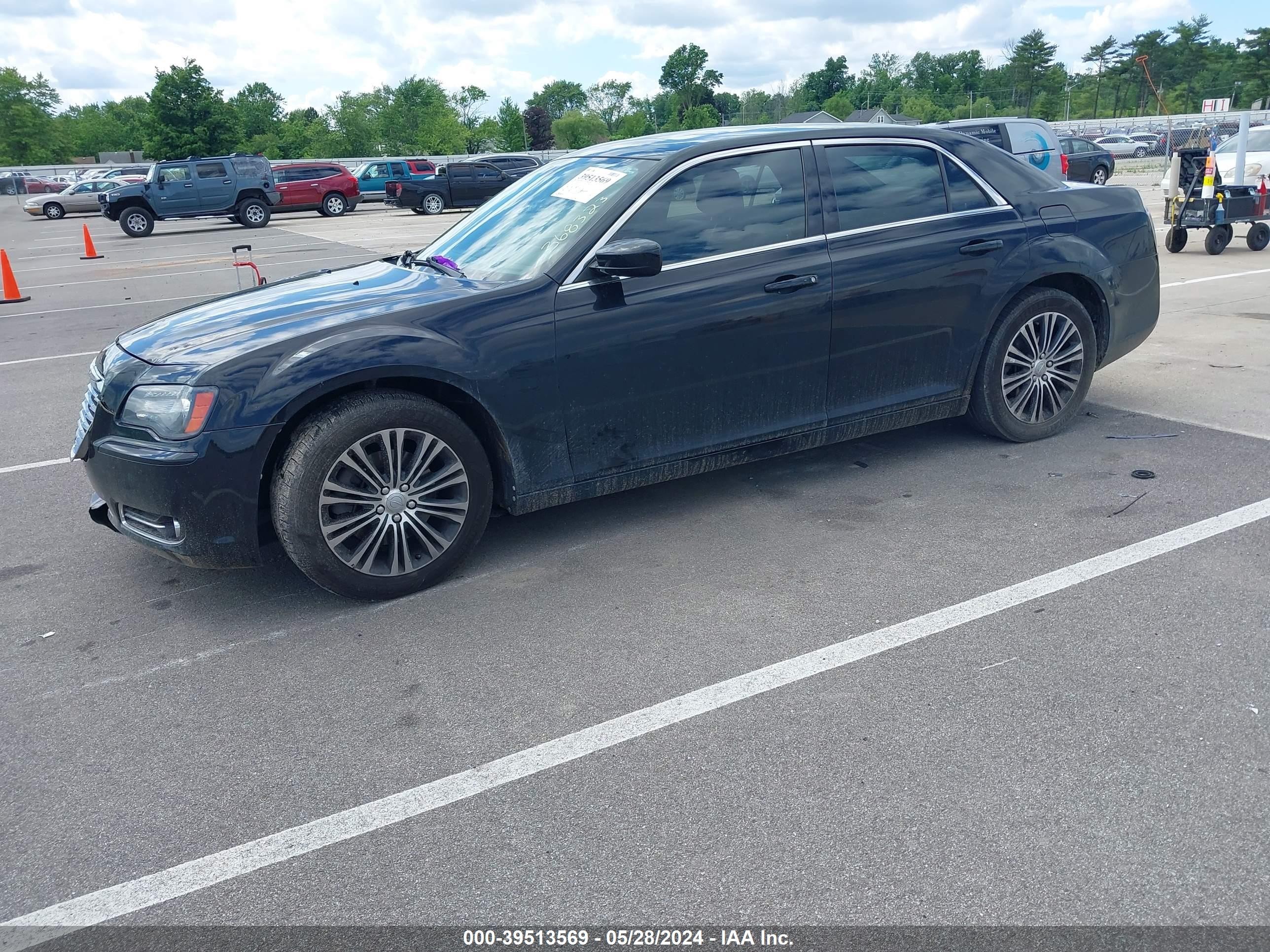 Photo 1 VIN: 2C3CCAGGXDH505451 - CHRYSLER 300 