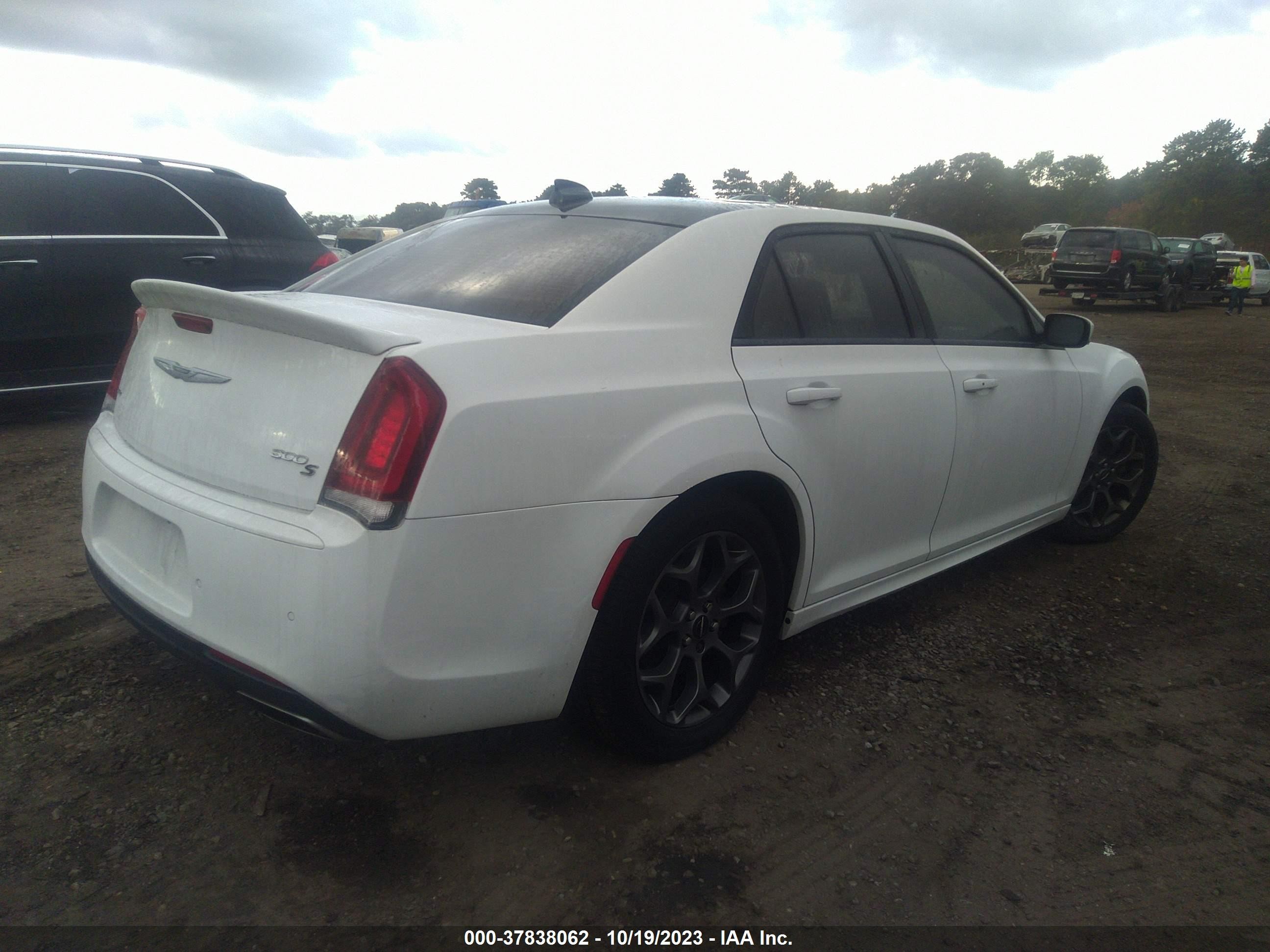 Photo 3 VIN: 2C3CCAGGXHH585999 - CHRYSLER 300 