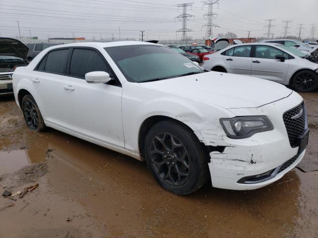 Photo 3 VIN: 2C3CCAGGXJH165665 - CHRYSLER 300 S 