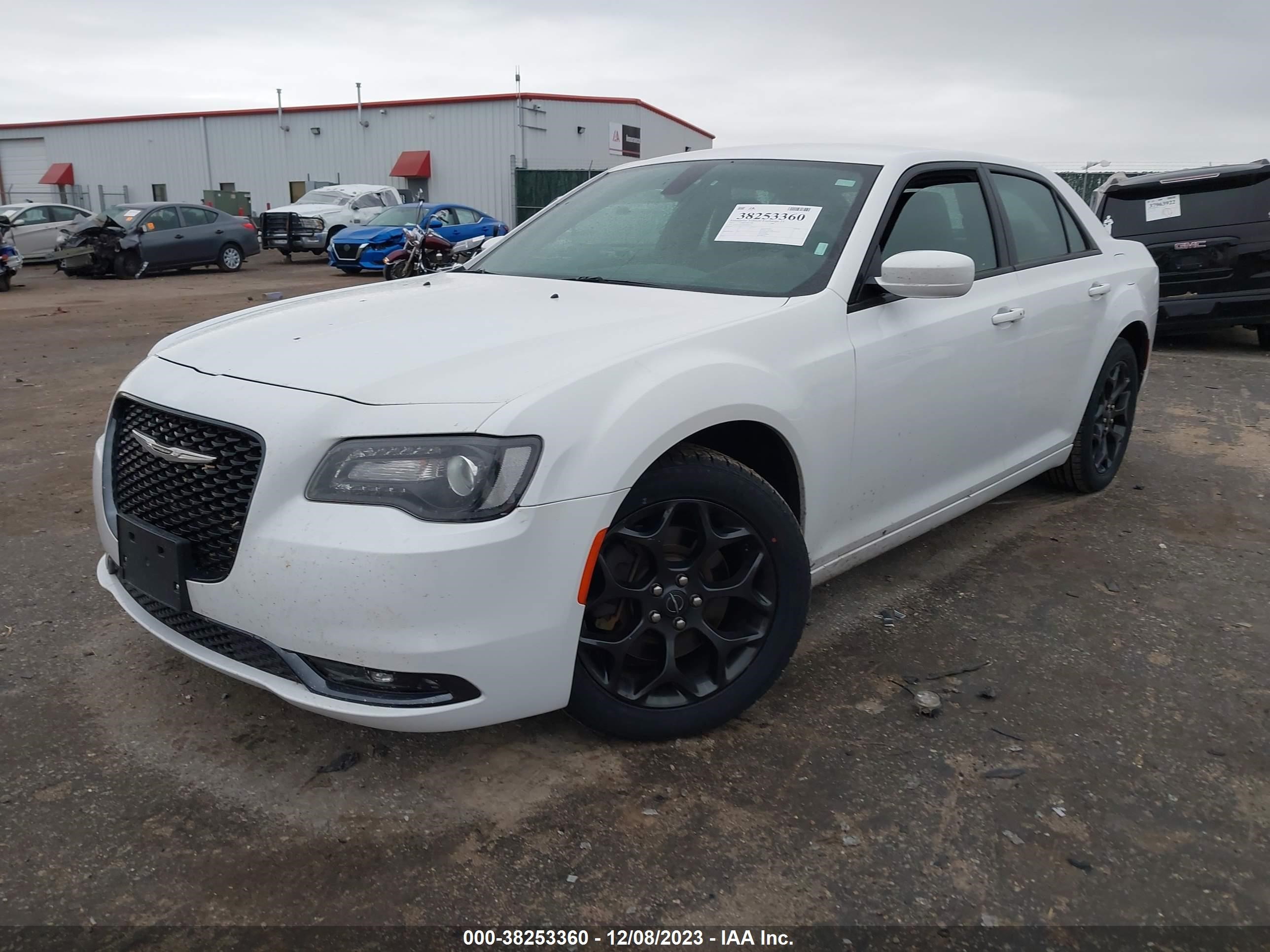 Photo 1 VIN: 2C3CCAGGXKH659235 - CHRYSLER 300 