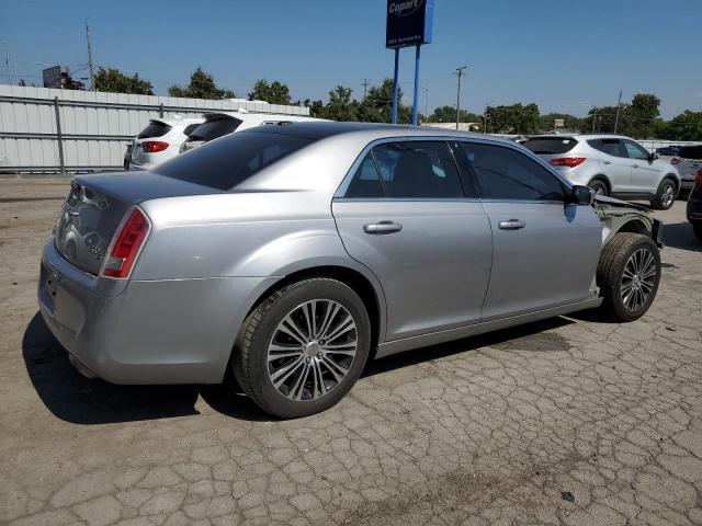 Photo 2 VIN: 2C3CCAGT2EH143226 - CHRYSLER 300 