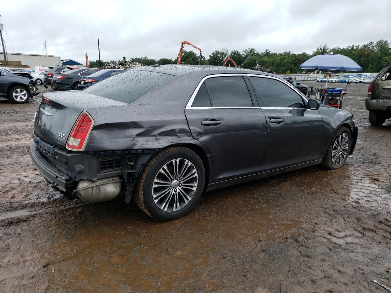 Photo 2 VIN: 2C3CCAGT7DH646619 - CHRYSLER 300 