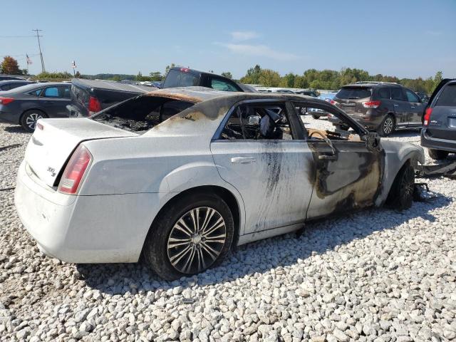 Photo 2 VIN: 2C3CCAGT9DH744003 - CHRYSLER 300 S 