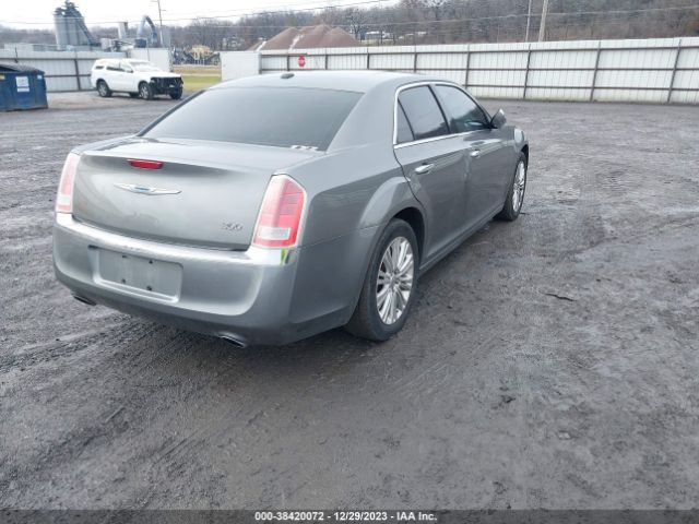 Photo 3 VIN: 2C3CCAHG4CH184312 - CHRYSLER 300 