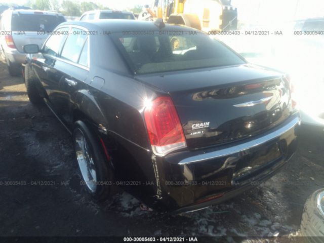 Photo 2 VIN: 2C3CCAKG0JH177248 - CHRYSLER 300 