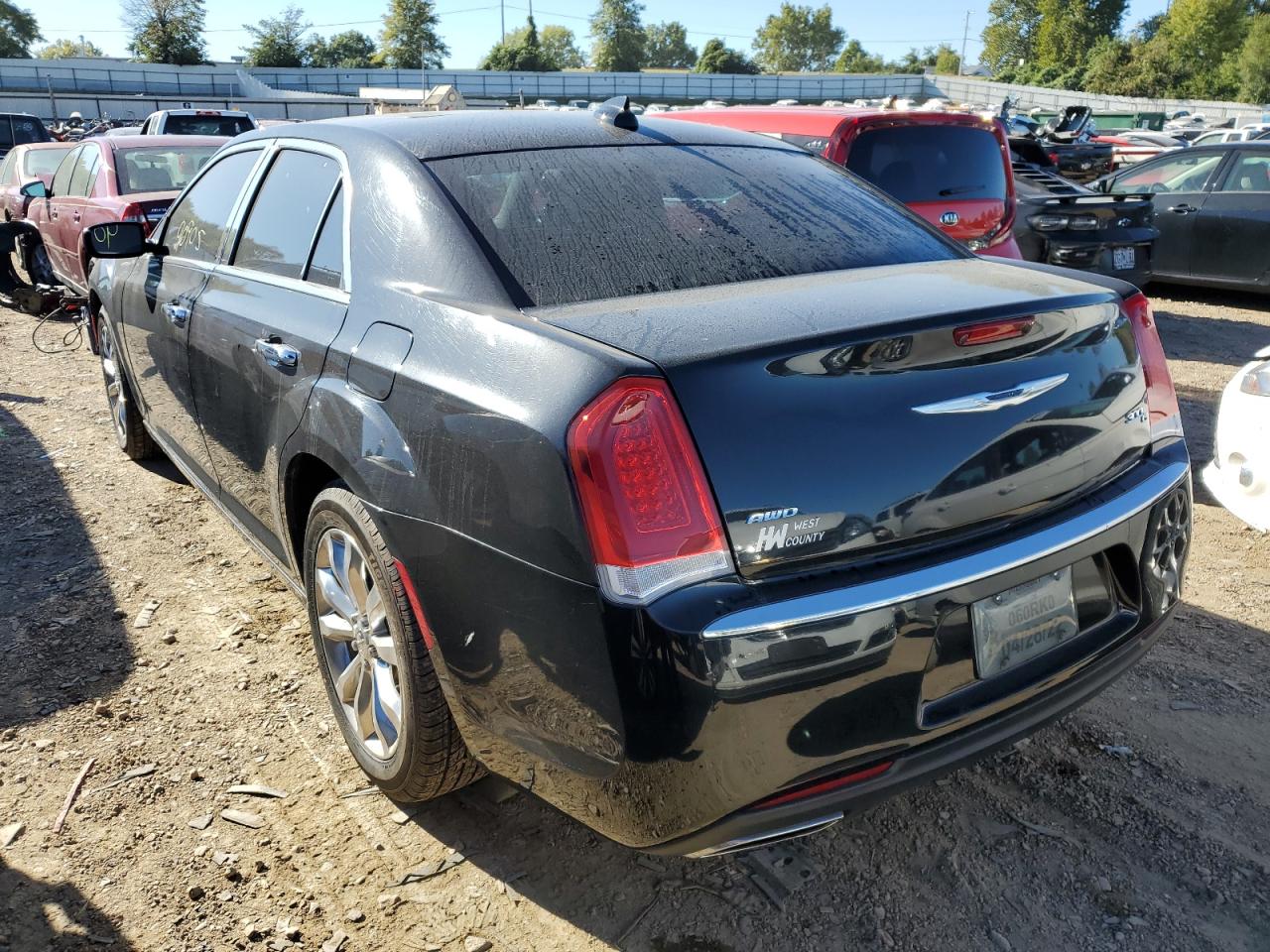 Photo 2 VIN: 2C3CCAKG1GH296614 - CHRYSLER 300 