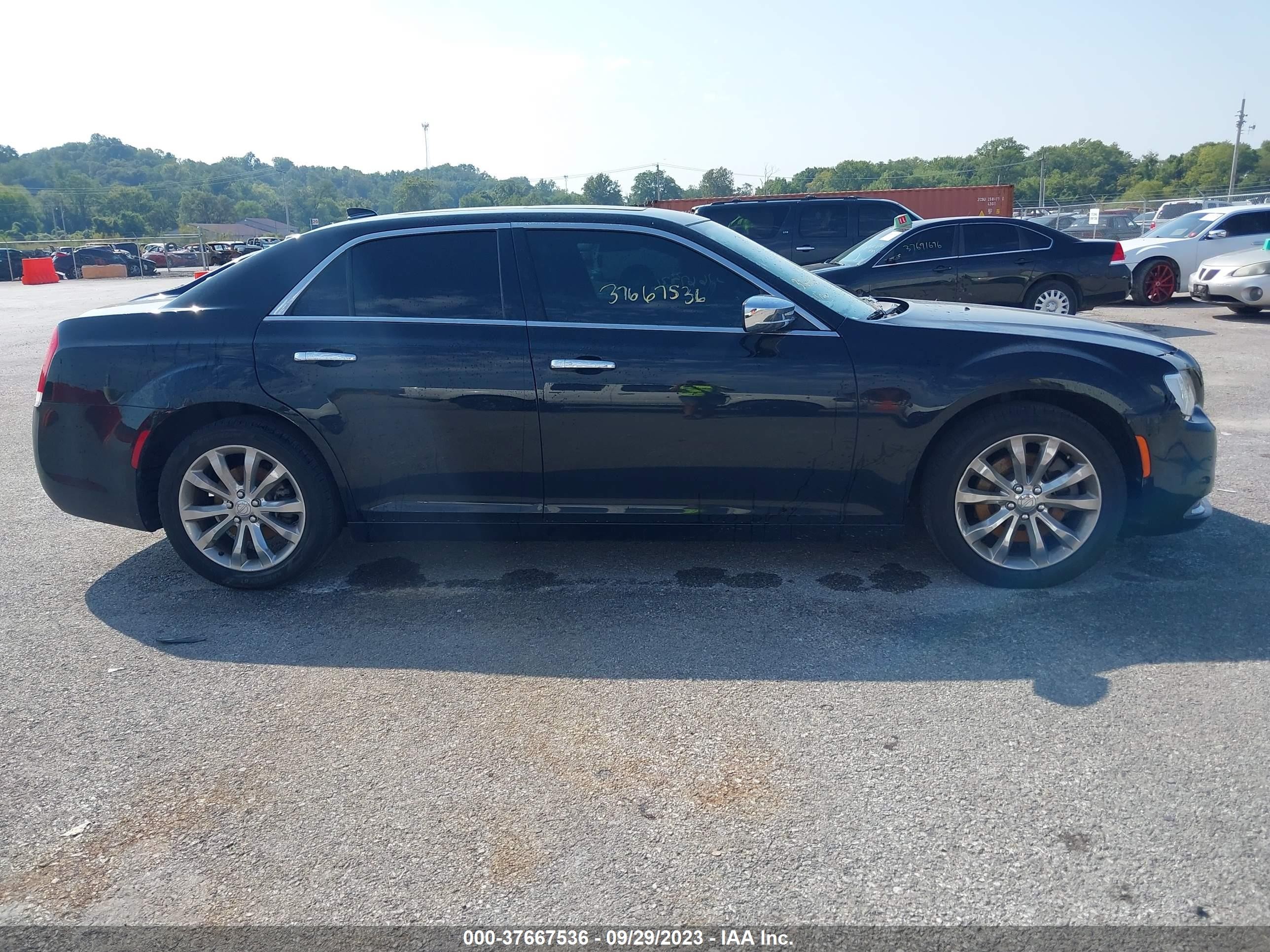 Photo 12 VIN: 2C3CCAKG1HH565471 - CHRYSLER 300 